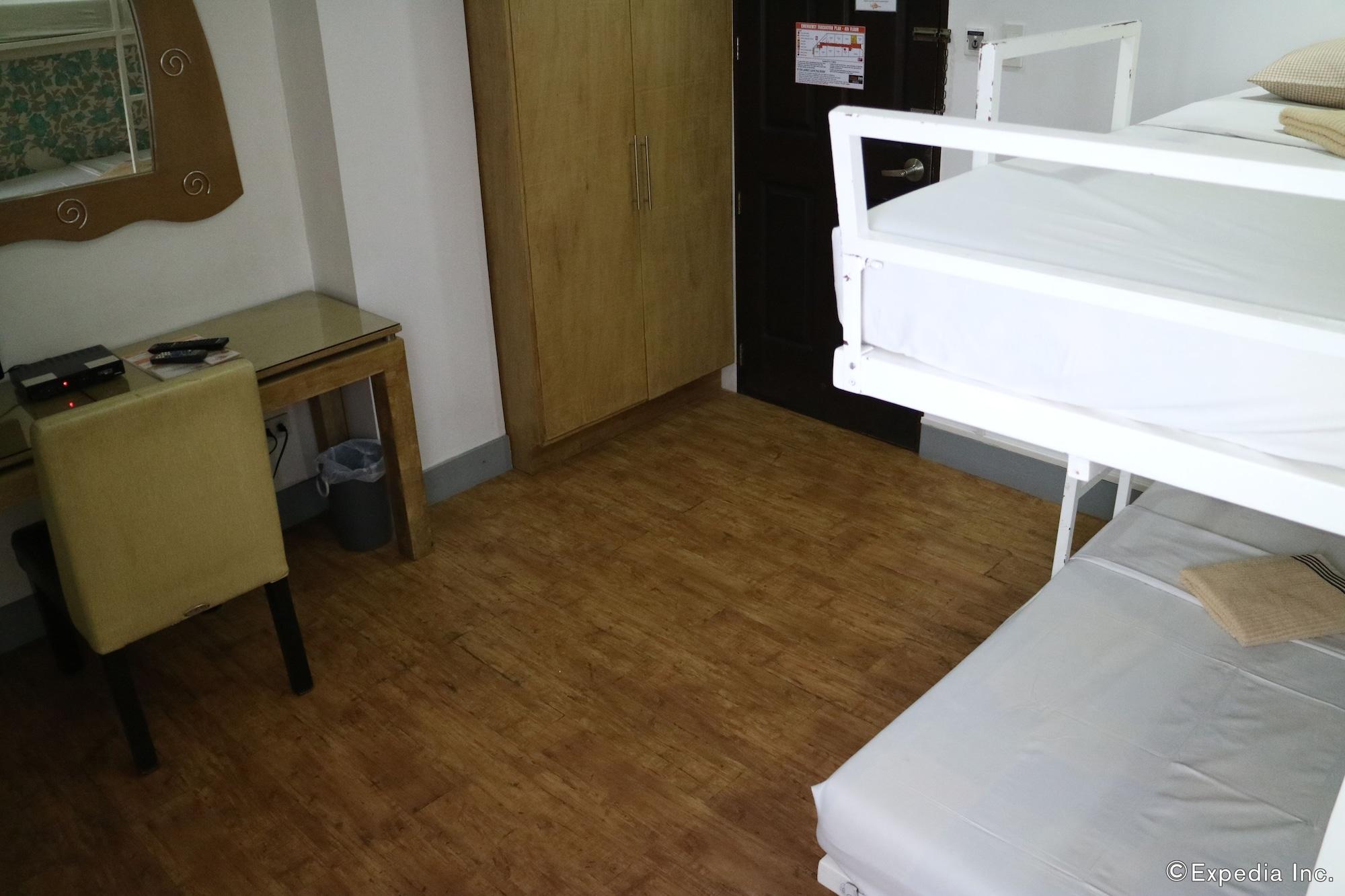 Urban Inn Iloilo Экстерьер фото