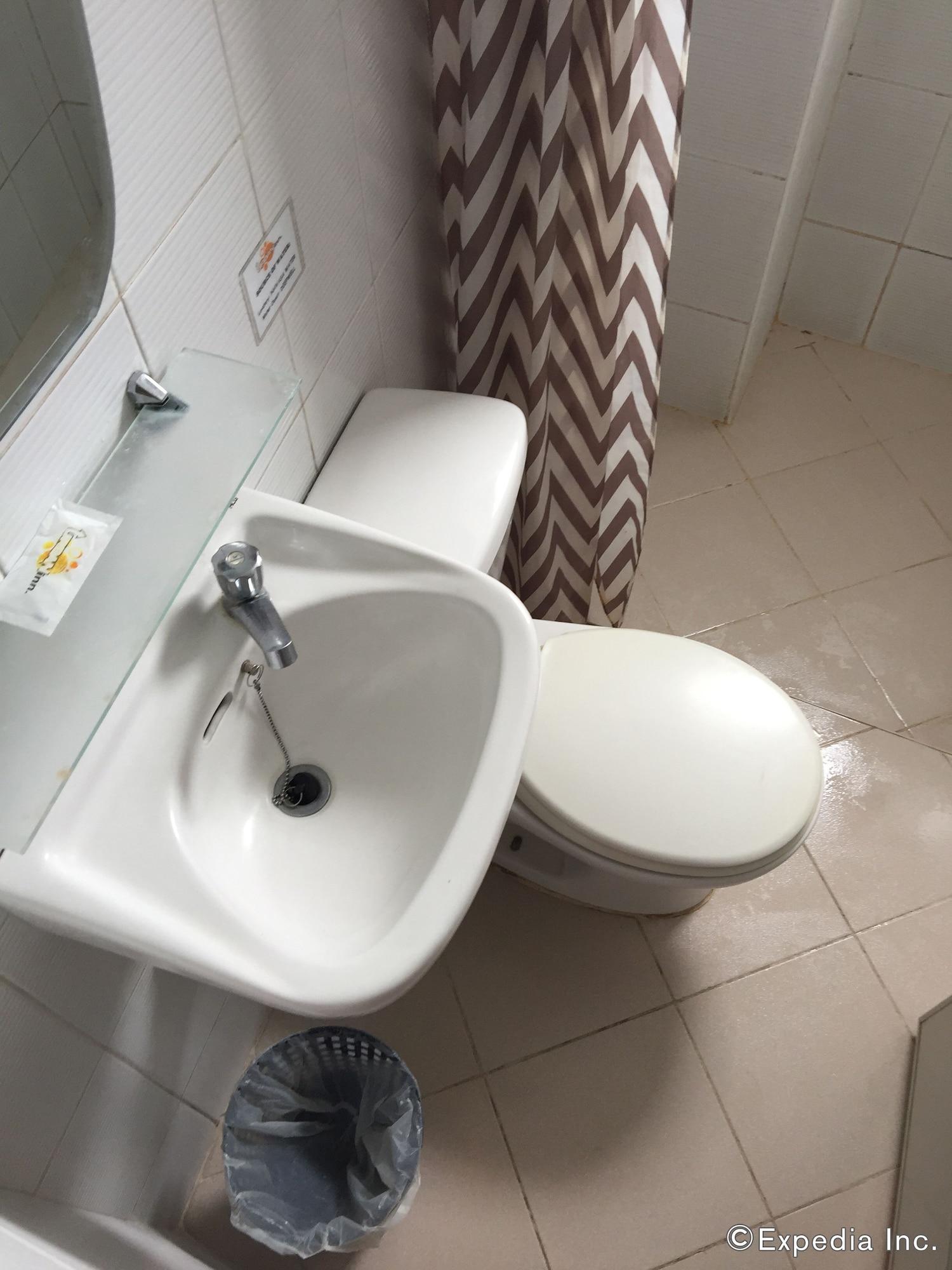 Urban Inn Iloilo Экстерьер фото