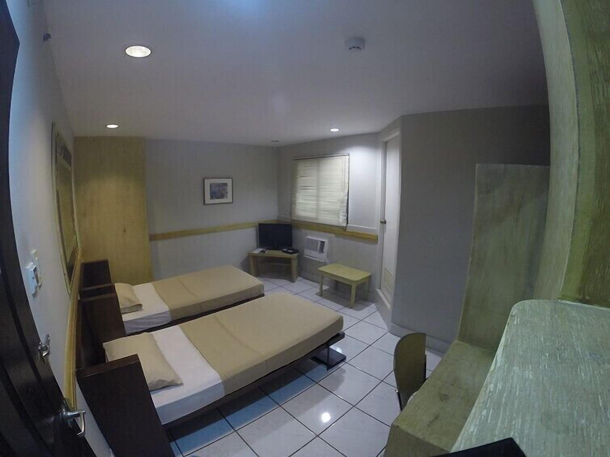 Urban Inn Iloilo Экстерьер фото