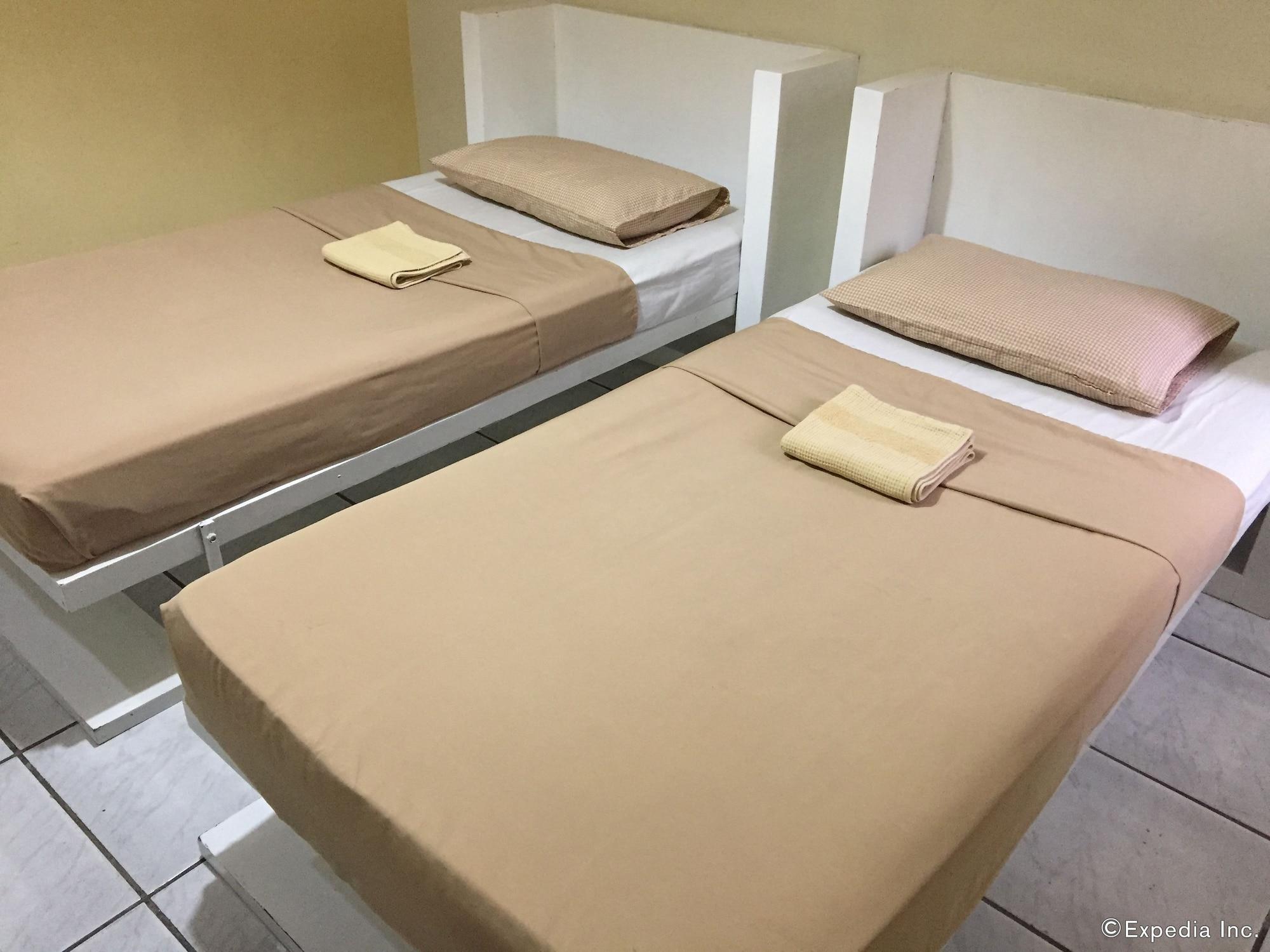Urban Inn Iloilo Экстерьер фото